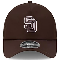 Casquette trucker ajustable New Era marron San Diego Padres 2026 pour homme, modèle Apex 9FORTY.