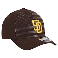 Casquette ajustable New Era marron 9FORTY M-Crown A-Frame pour homme avec drapeau américain des Padres de San Diego