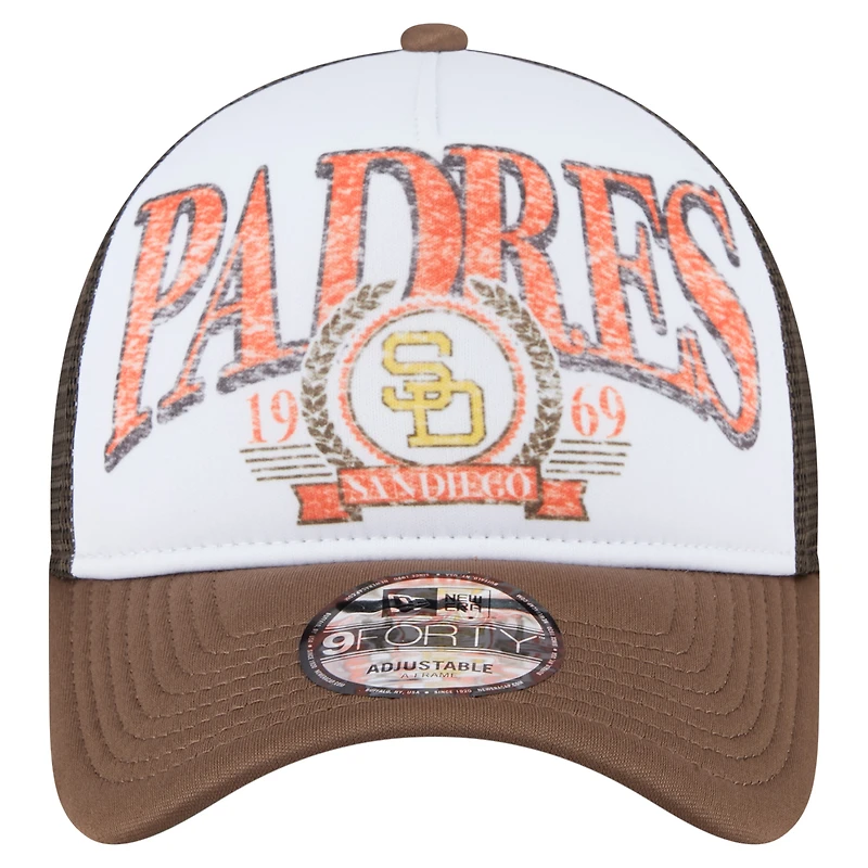 Casquette camionneur ajustable New Era marron San Diego Padres 9FORTY A-Frame pour homme