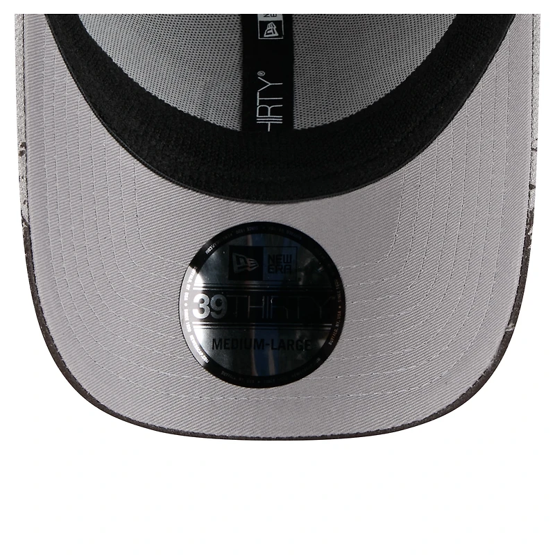 Casquette New Era 39THIRTY Flex grise à visière pour homme, motif éclaboussures de peinture, des Padres San Diego