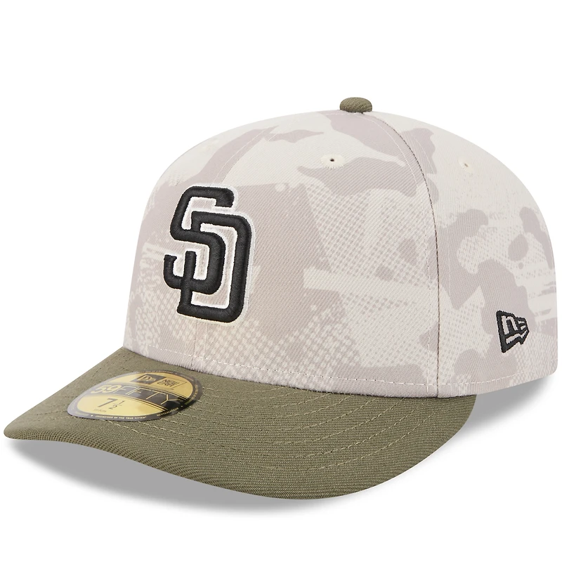 Casquette ajustée 59FIFTY pour homme New Era beige clair/olive des Padres de San Diego 2025, Journée forces armées