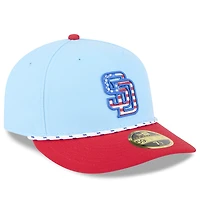Casquette New Era 59FIFTY ajustée bleu clair/rouge pour homme des Padres de San Diego 2025, édition 4 juillet