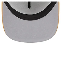 Casquette snapback New Era blanche/dorée pour homme, style camionneur rétro 9FIFTY des Padres de San Diego