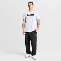 T-shirt Nike blanc pour homme avec le nom de l'équipe des Padres San Diego en gras