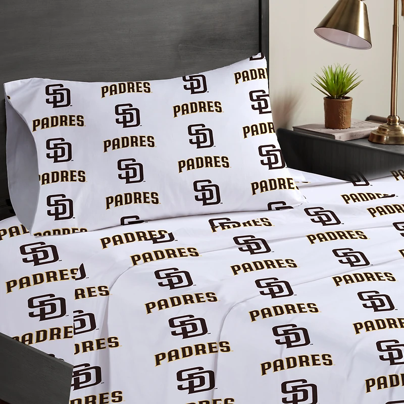 Pegasus  San Diego Padres Three-Piece Twin Sheet Set