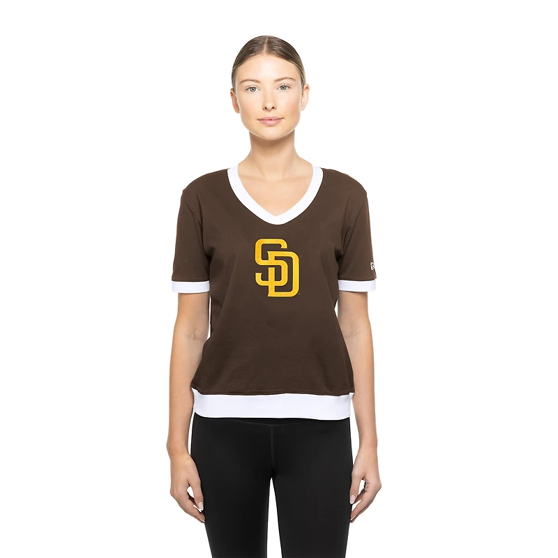 T-shirt à col en V strass San Diego Padres Game Day de New Era pour femme marron