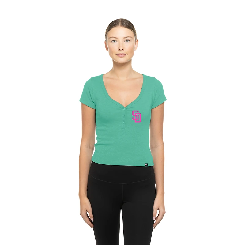 T-shirt à col en V turquoise San Diego Padres Summer City Connect pour femme New Era