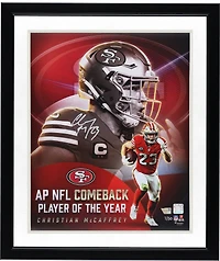 Photo collage autographiée de Christian McCaffrey (49ers de San Francisco), format 40 x 50 cm, récompensant le joueur de retour de l'année 2025 en NFL - Édition limitée à 50 exemplaires