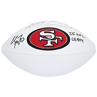 Ballon de football américain Wilson White Panel autographié par Christian McCaffrey des 49ers de San Francisco, avec inscription « 25 NFL CBPOY ».