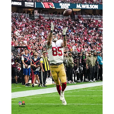 Photo de George Kittle, joueur non signé des 49ers San Francisco (semaine 11, contrat 2025) : réception d'un touchdown
