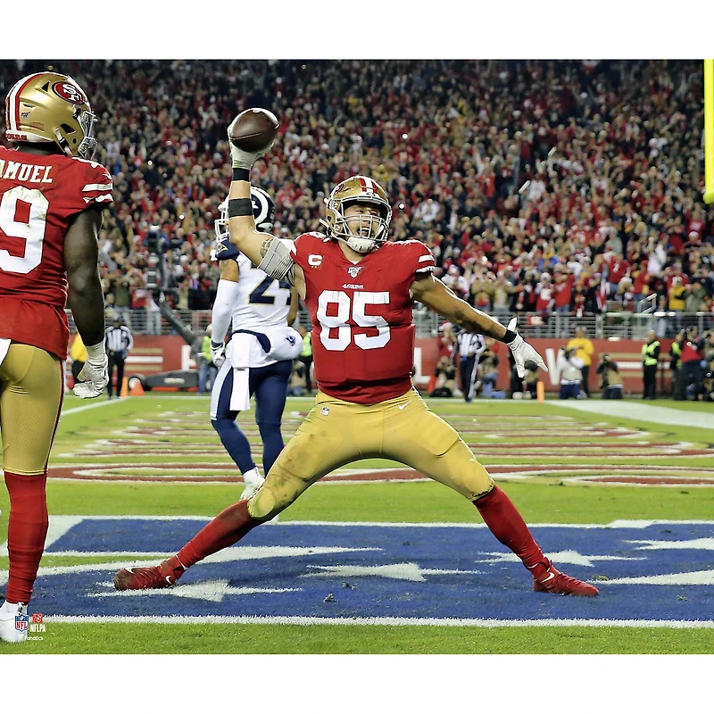 Photographie non signée de George Kittle célébrant le touchdown des 49ers San Francisco