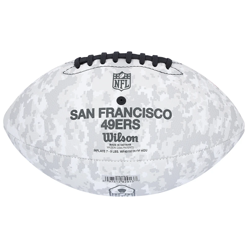 Ballon de football Wilson 2024 Salute To Service autographié par Jerry Rice des 49ers de San Francisco