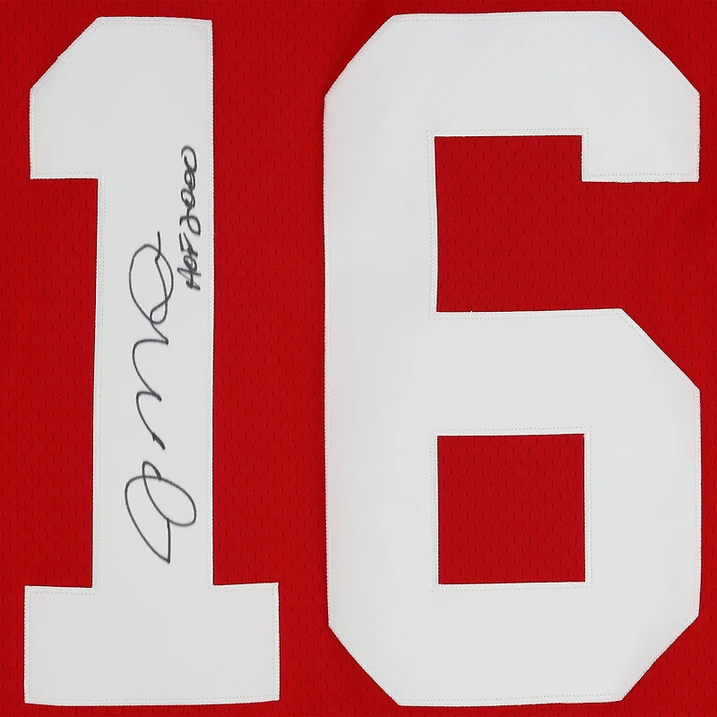 Maillot Scarlet Mitchell & Ness Legacy 1990 autographié par Joe Montana des 49ers de San Francisco, avec inscription « HOF 2000 ».
