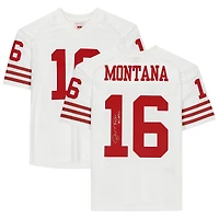 Maillot blanc Mitchell & Ness Legacy autographié par Joe Montana des 49ers de San Francisco, avec inscription « HOF 00 ».