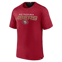 T-shirt Fanatics Scarlet San Francisco 49ers Defender Evo pour hommes