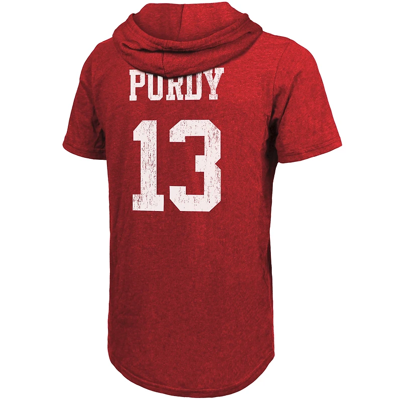 T-shirt à capuche manches courtes tri-mélange pour hommes Majestic Threads Brock Purdy Scarlet San Francisco 49ers Nom et numéro du joueur