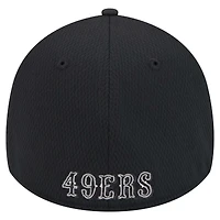 Men's New Era Black San Francisco 49ers Sport Night Active 39THIRTY Flex Hat