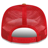Casquette trucker ajustable New Era marron/écarlate San Francisco 49ers pour homme, modèle 9SEVENTY, avec écusson de l'équipe et panneau fendu.