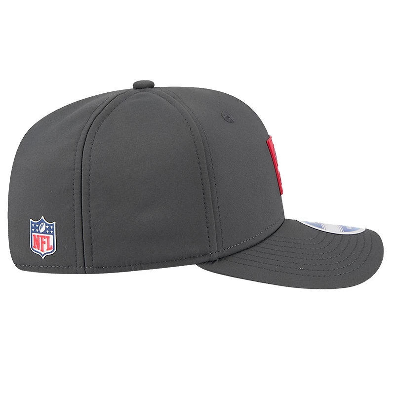 Casquette ajustable New Era 9SEVENTY pour homme, couleur anthracite, San Francisco 49ers, collection 2025, idéale pour les temps froids.