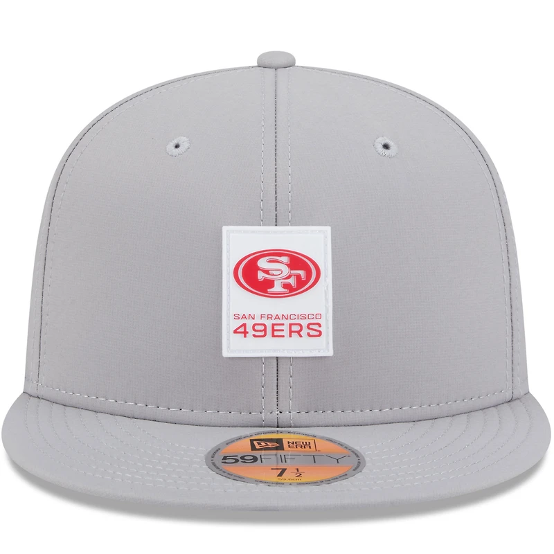 Casquette ajustée New Era grise San Francisco 49ers 2025 Sideline Quill Tech 59FIFTY pour homme