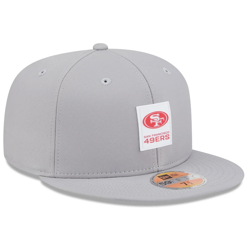 Casquette ajustée New Era grise San Francisco 49ers 2025 Sideline Quill Tech 59FIFTY pour homme