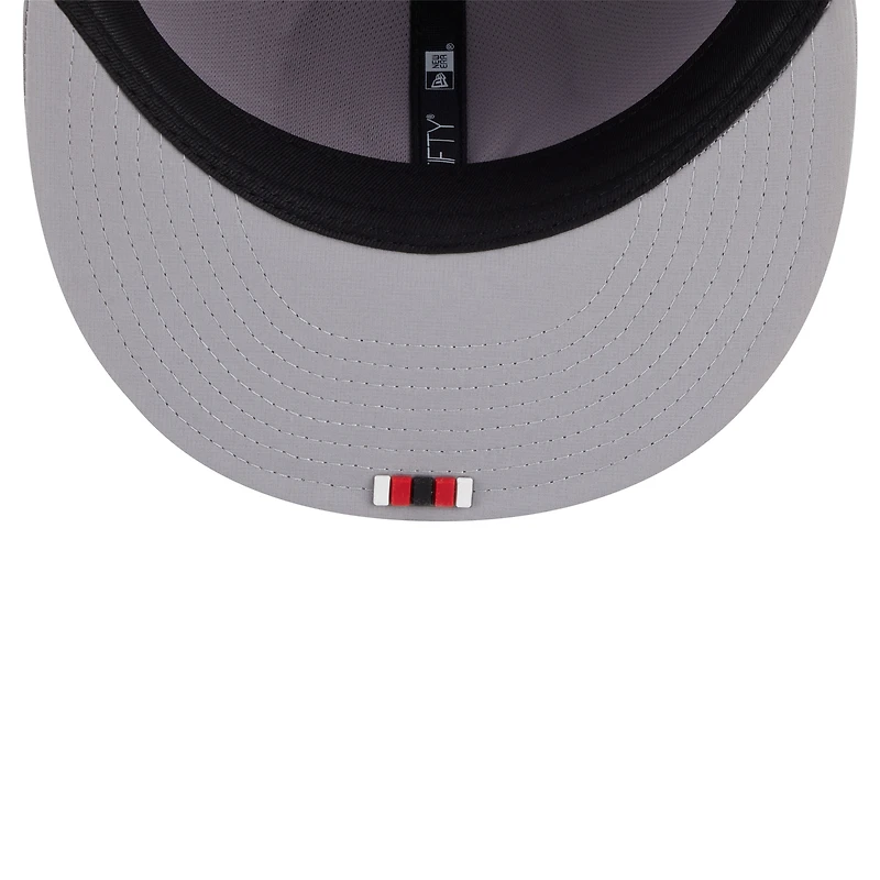 Casquette ajustée New Era grise San Francisco 49ers 2025 Sideline Quill Tech 59FIFTY pour homme