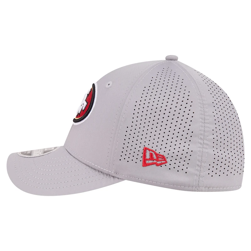 Men's New Era  Gray San Francisco 49ers Perforated 39THIRTY M-Crown Flex Hat