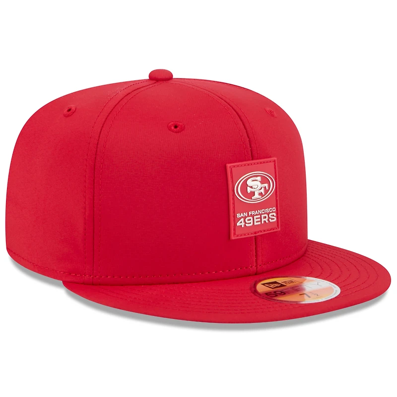 Casquette ajustée New Era rouge San Francisco 49ers 2025 Sideline 59FIFTY pour homme