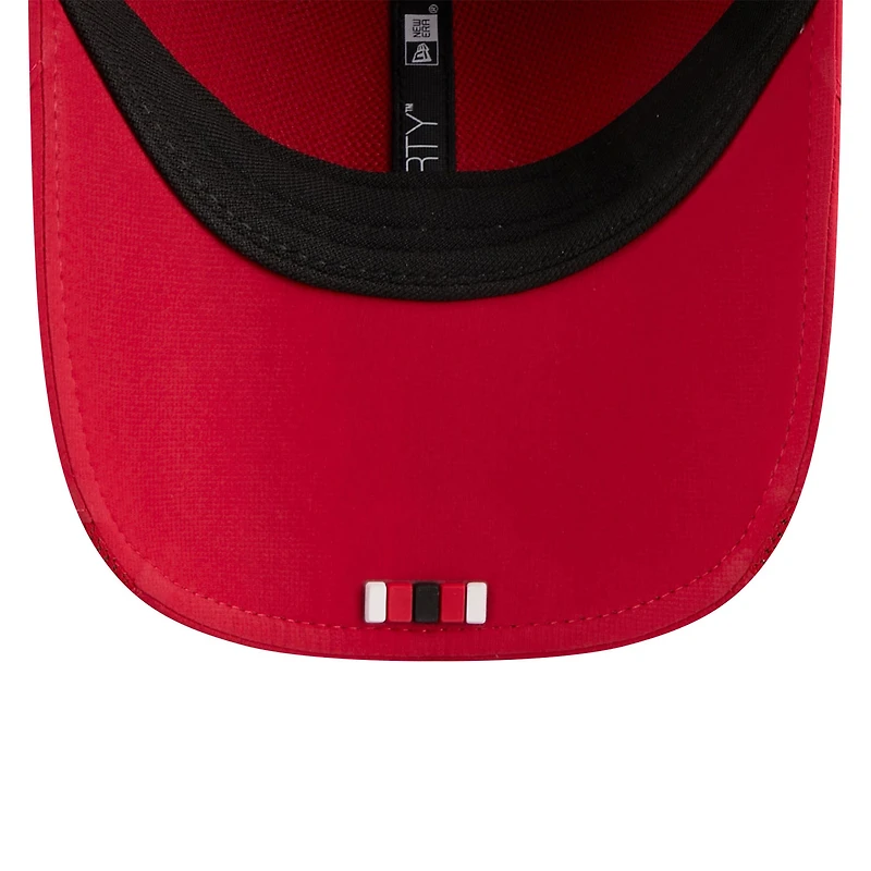 Casquette ajustable New Era rouge San Francisco 49ers 2025 Sideline M-Crown 9FORTY pour homme