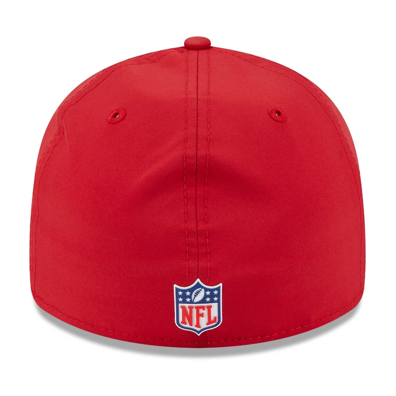 Casquette ajustée New Era rouge San Francisco 49ers 2025 Sideline Retro Crown 59FIFTY pour homme