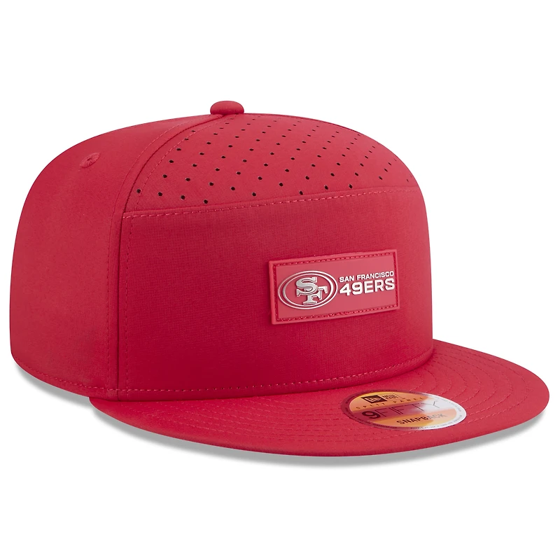 Men's New Era Red San Francisco 49ers 2025 Sideline Split Panel 9FIFTY Snapback Hat