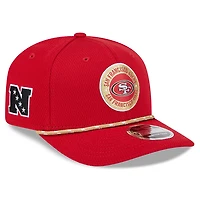 Casquette extensible à bouton-pression Scarlet San Francisco 49ers 2024 Sideline 9SEVENTY New Era pour homme