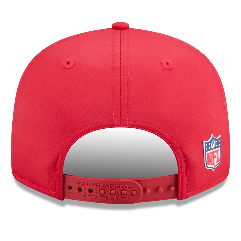 Casquette snapback 9FIFTY Scarlet San Francisco 49ers 2025 Sideline Throwback pour homme New Era