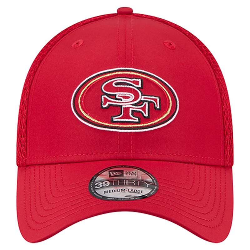 Casquette New Era Scarlet Outline 39THIRTY Flex pour homme des San Francisco 49ers