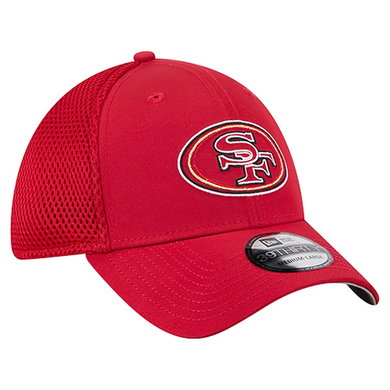 Casquette New Era Scarlet Outline 39THIRTY Flex pour homme des San Francisco 49ers
