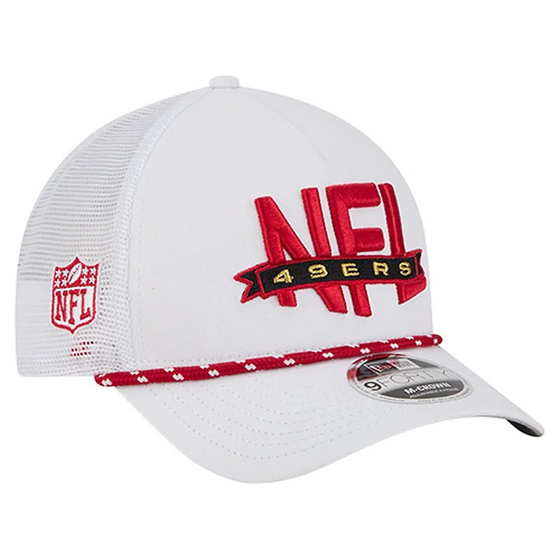 Casquette camionneur ajustable NFL 9FORTY A-Frame M-Crown blanche des San Francisco 49ers pour homme de New Era