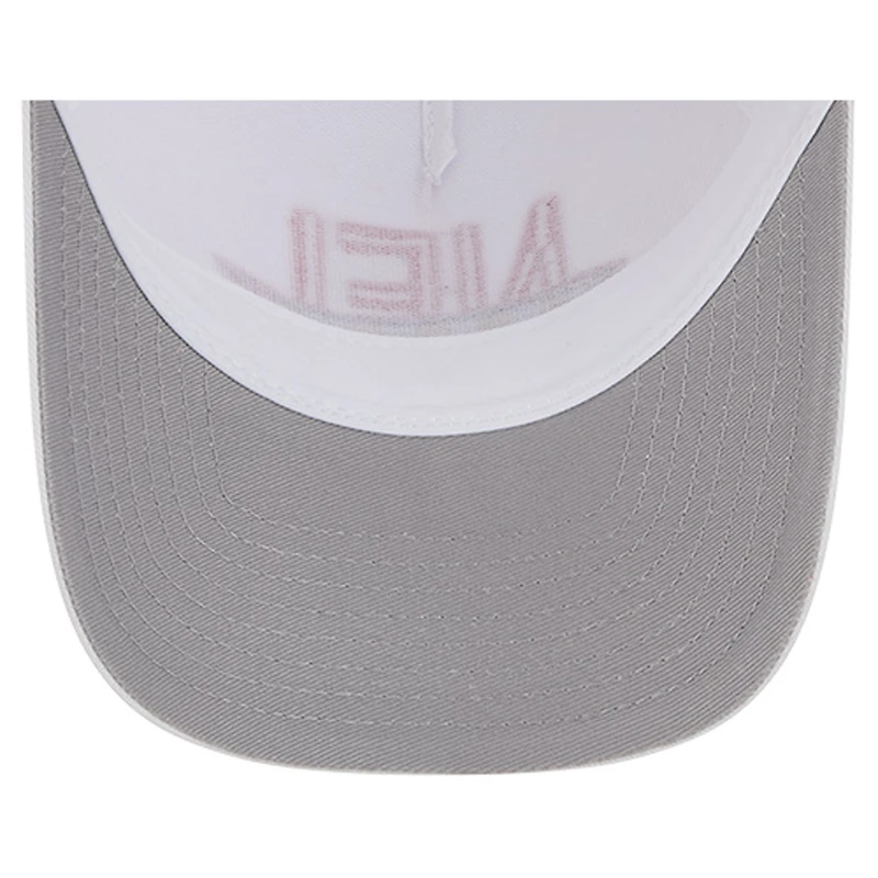 Casquette camionneur ajustable NFL 9FORTY A-Frame M-Crown blanche des San Francisco 49ers pour homme de New Era