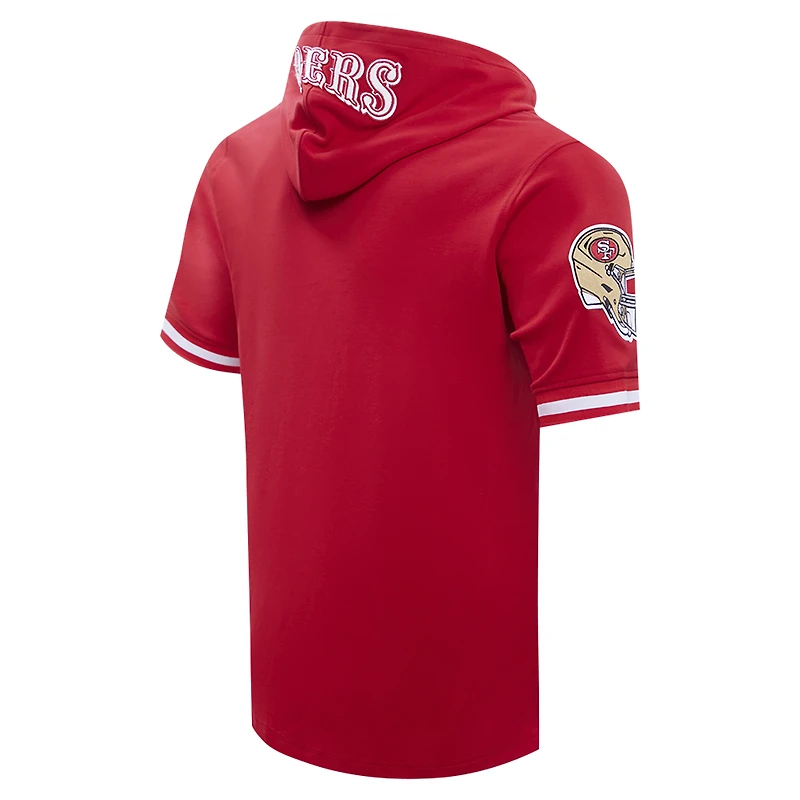 T-shirt à capuche avec nom et numéro de joueur Pro Standard Christian McCaffrey Scarlet San Francisco 49ers pour hommes
