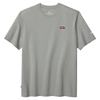 T-shirt Tommy Bahama gris pour homme, motif Huddle & Hang Tens des 49ers de San Francisco