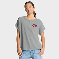 T-shirt Henley surdimensionné gris chiné Fanatics pour femme des 49ers de San Francisco