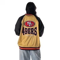 Blouson aviateur surdimensionné en satin à boutons-pression The Wild Collective Gold San Francisco 49ers pour femme