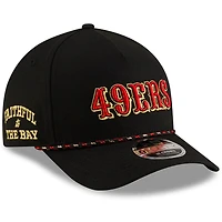 Casquette ajustable 9FORTY A-Frame noire New Era pour jeunes, collection 2025 Rivalries des San Francisco 49ers