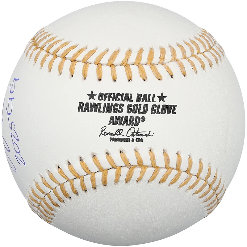 Balle de baseball autographiée par Logan Webb des Giants de San Francisco, ornée du logo du Gant d'or et de l'inscription « 2025 GG ».