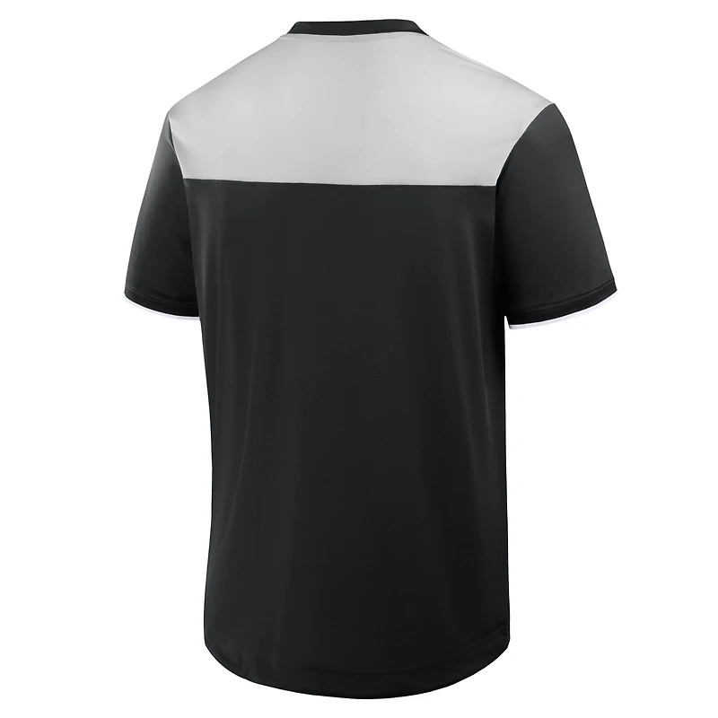 Men's Fanatics Black San Francisco Giants Walk Off V-Neck T-Shirt