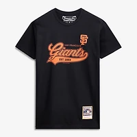 T-shirt Mitchell & Ness noir pour homme, logo San Francisco Giants, inscription « Sweep Arch ».