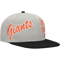 Men's Mitchell & Ness Gray San Francisco Giants Knock Out Panel Snapback Hat