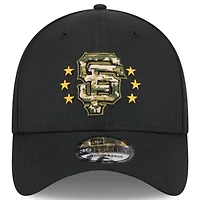 Casquette flexible 39THIRTY de la Journée des forces armées 2024 New Era pour hommes, noire, San Francisco Giants