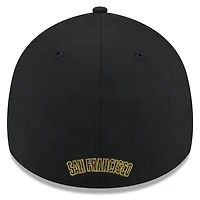 Casquette flexible 39THIRTY de la Journée des forces armées 2024 New Era pour hommes, noire, San Francisco Giants