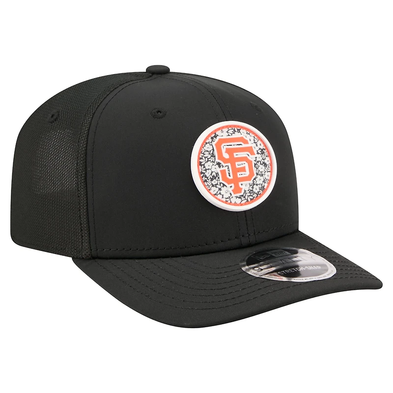 Casquette ajustable New Era noire pour homme, modèle 9SEVENTY, avec écusson floral des Giants de San Francisco.