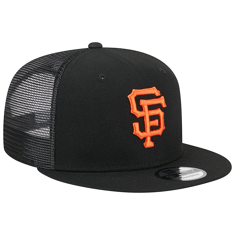 Men's New Era Black San Francisco Giants Team Color Trucker 9FIFTY Snapback Hat